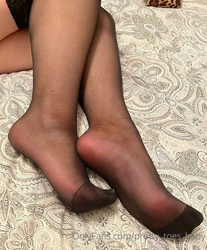 pretty_toes_baby
