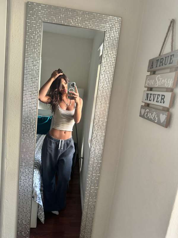 Let’s take this to snapchat... DM me with 😈 for a session yo..