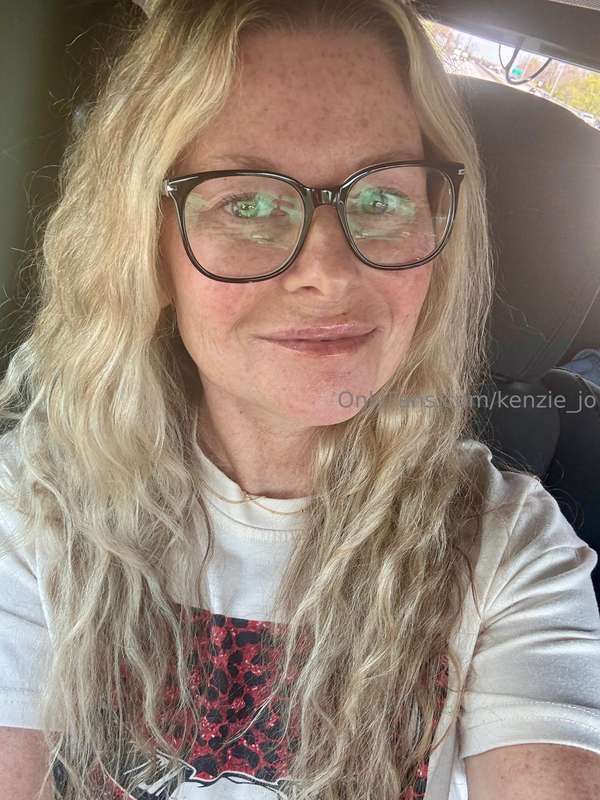 kenzie_jo