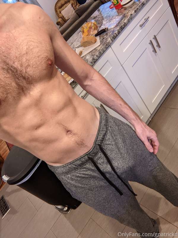 Anyone willing to join me in some casual wear? ☺️