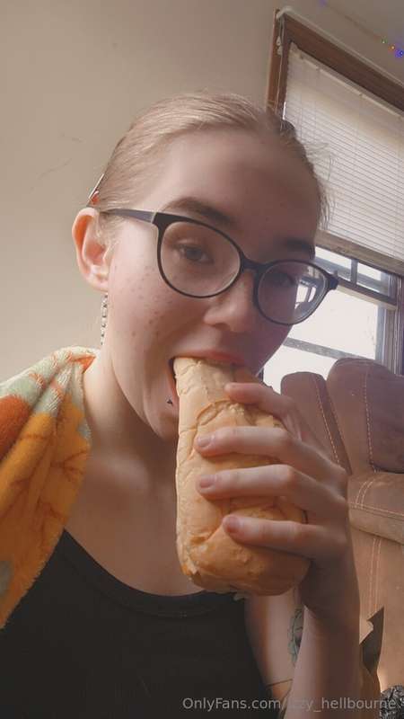 izzy_hellbourne image #4