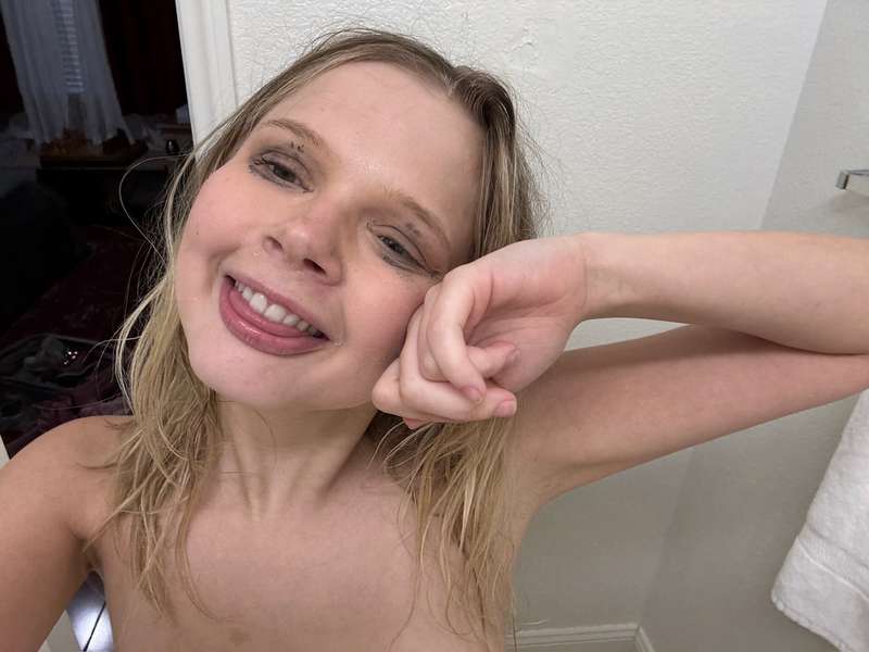 omg hi daddies 🥺💗yesterday i was SUCH a good little fucktoy…..