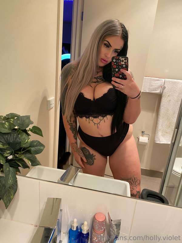 holly.violet