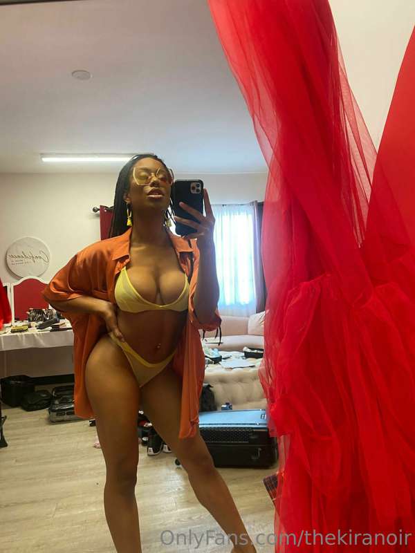 Kira Noir 在 Tocromo 的第 315 張照片