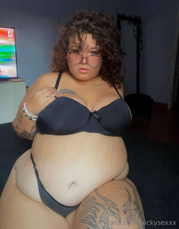 @catcam @catcam😈YOUR FAVORITE CURVY GIRL IS WAITING FOR YOU ..
