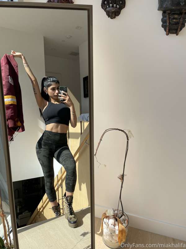 Foto 121 de Mia Khalifa en Tocromo