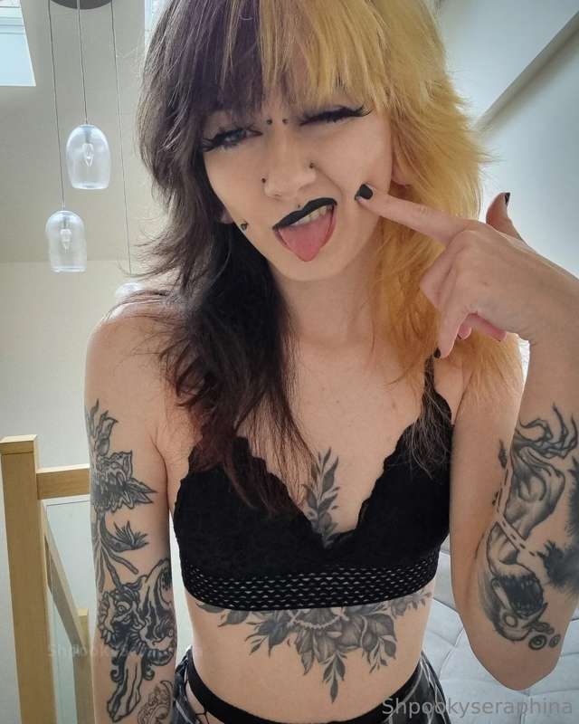don't you think I'd look cute covered in cum? 😜