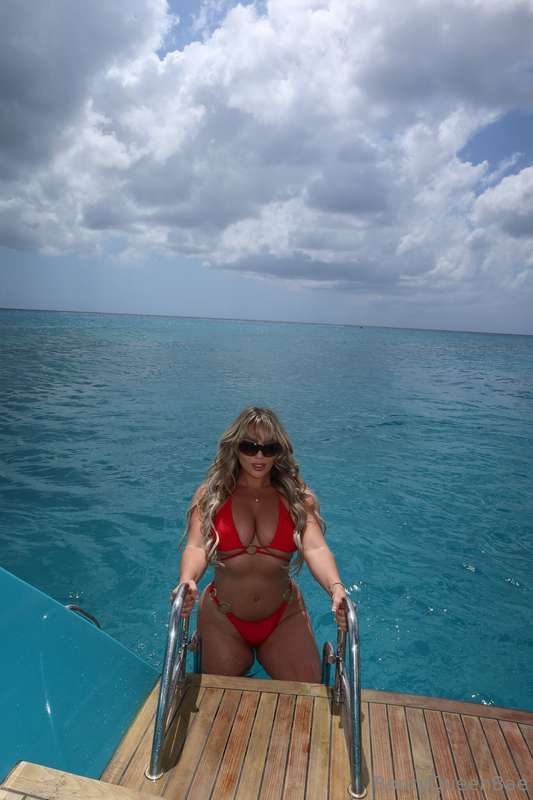 bootyqueenbae