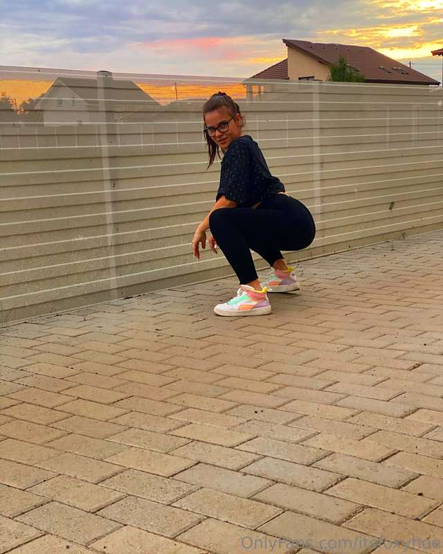 itsfoxyhoe