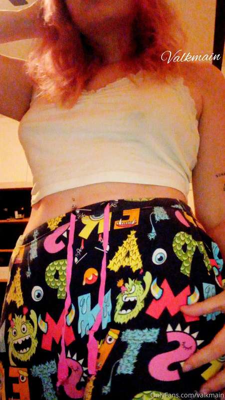 valkmain image #0