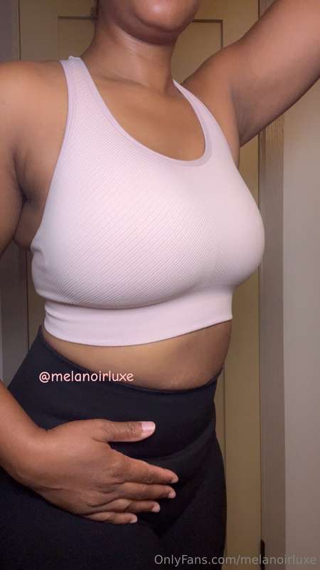 Finally Friday! 🎉. Feeling Comfy today. 😊