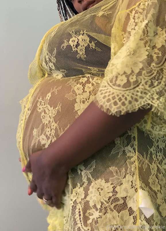 Like, comment, or tip if you want to see pregnant content fr..
