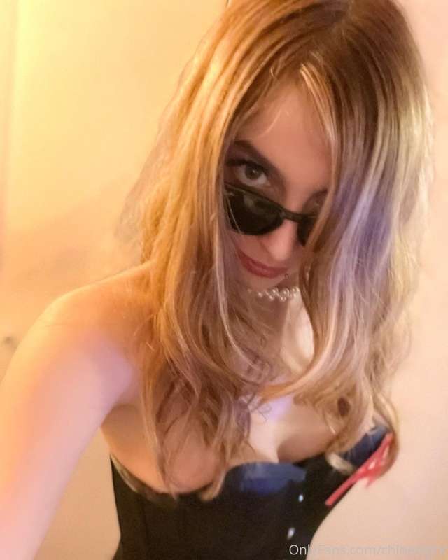 chloenight image #3