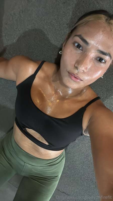 Would you like to sie my sweat? 😏