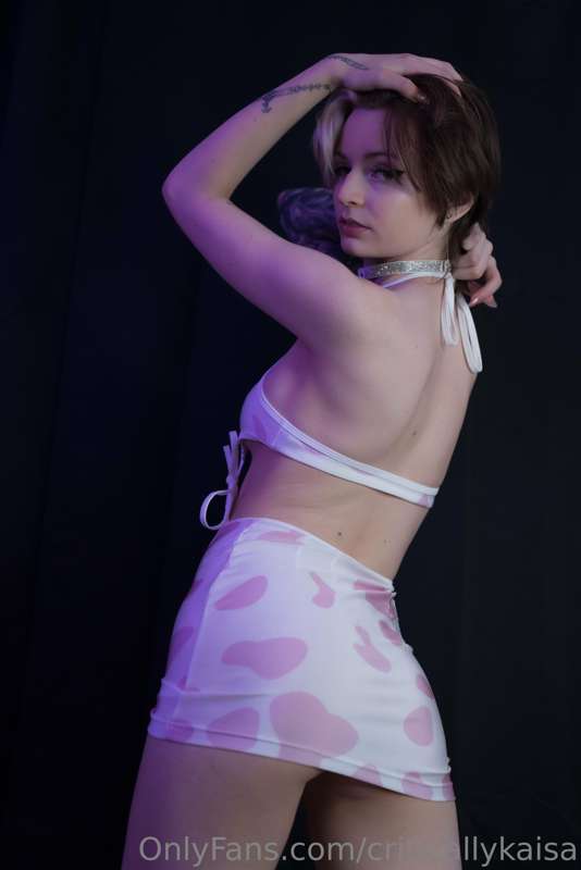 criticallykaisa image #3