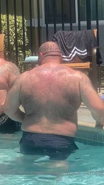 Back gains ? Who wants cheeky fun in the sun pics should I p..