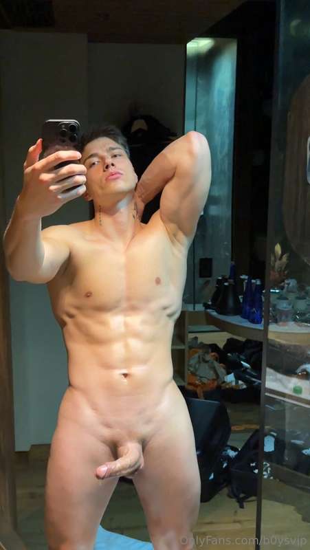 I almost died looking at my friend Georgi's tool🔨😍💦 https://..
