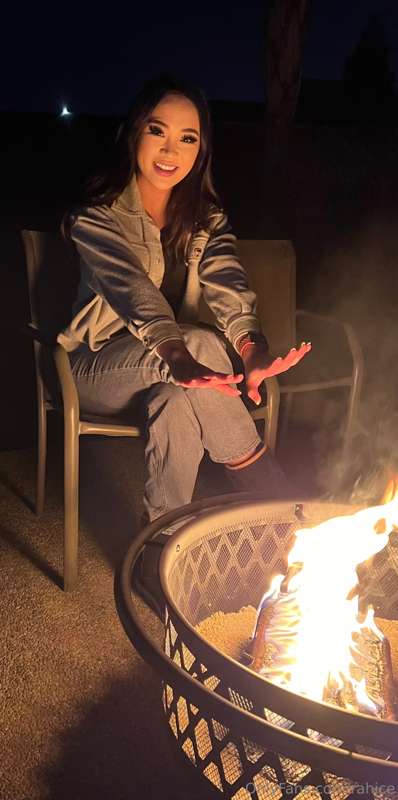 Who wants to warm up with me? 😉 we can do other activities… 