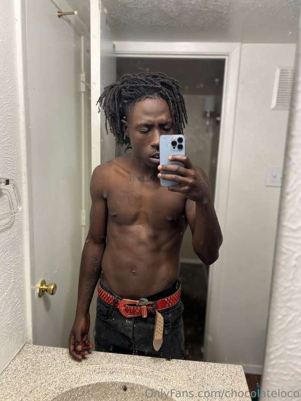 Dipping in my pocket pussy 😮‍💨