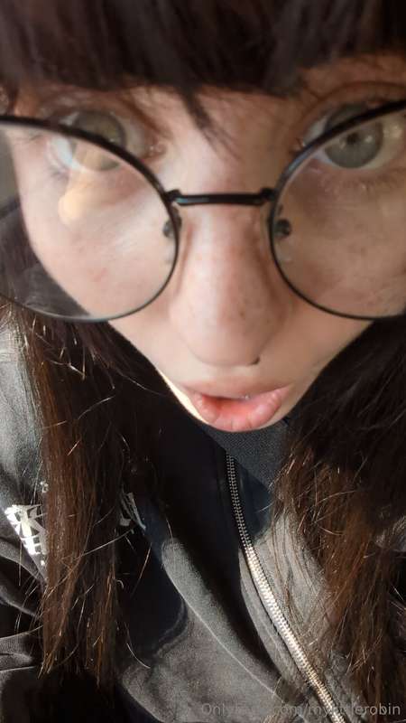 I be like ◉‿◉