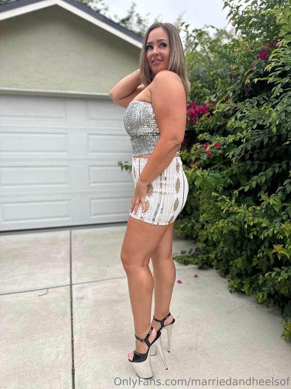 marriedandheelsof