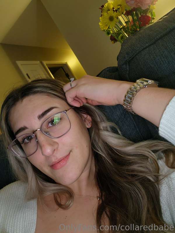 collaredbabe image #0