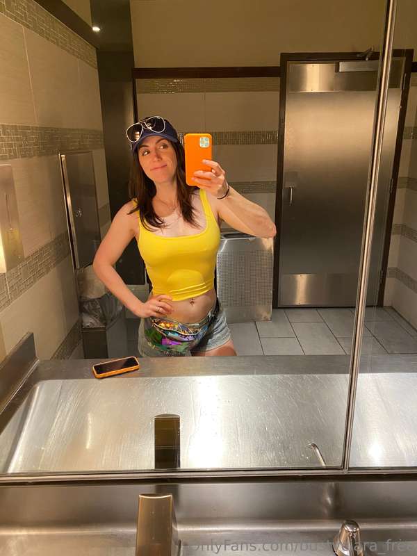 bustyciara_free