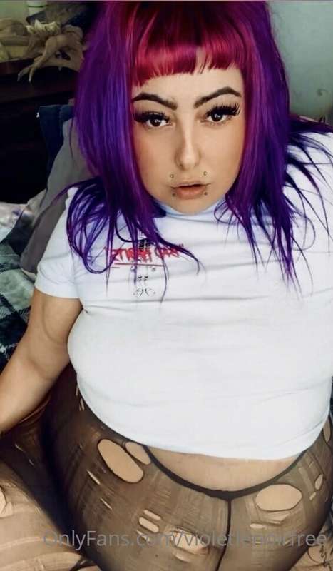 violetlenoirfree image #0