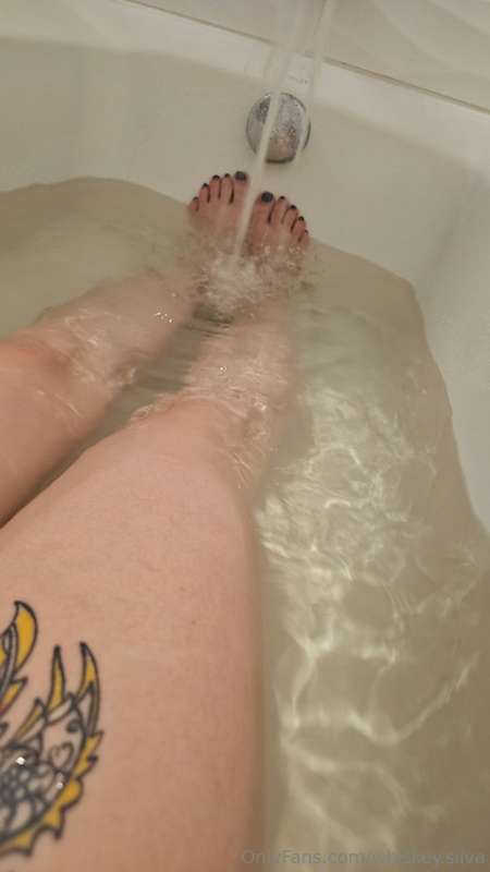 The best way to relax after a long week...