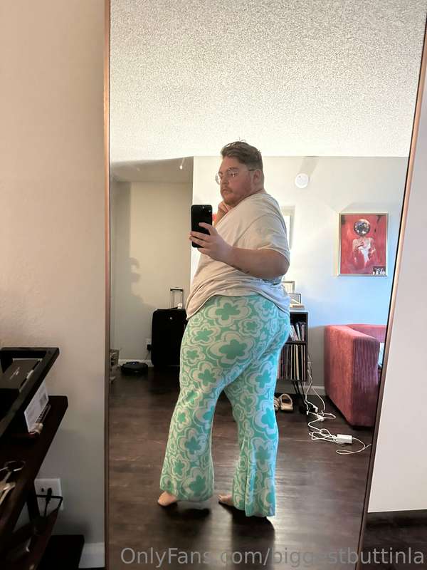 biggestbuttinla