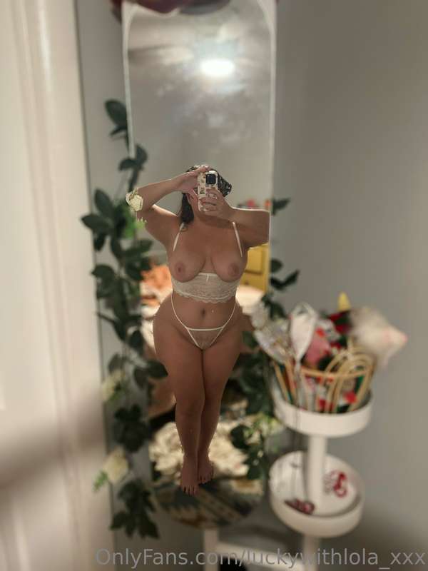luckywithlola_xxx