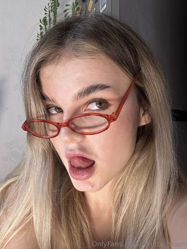 renata_moon