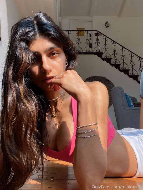 Foto 546 de Mia Khalifa en Tocromo