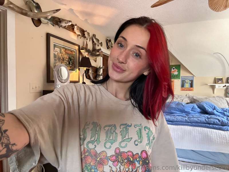 should i go live tomorrow at 9pm ET???? let me know i miss u..