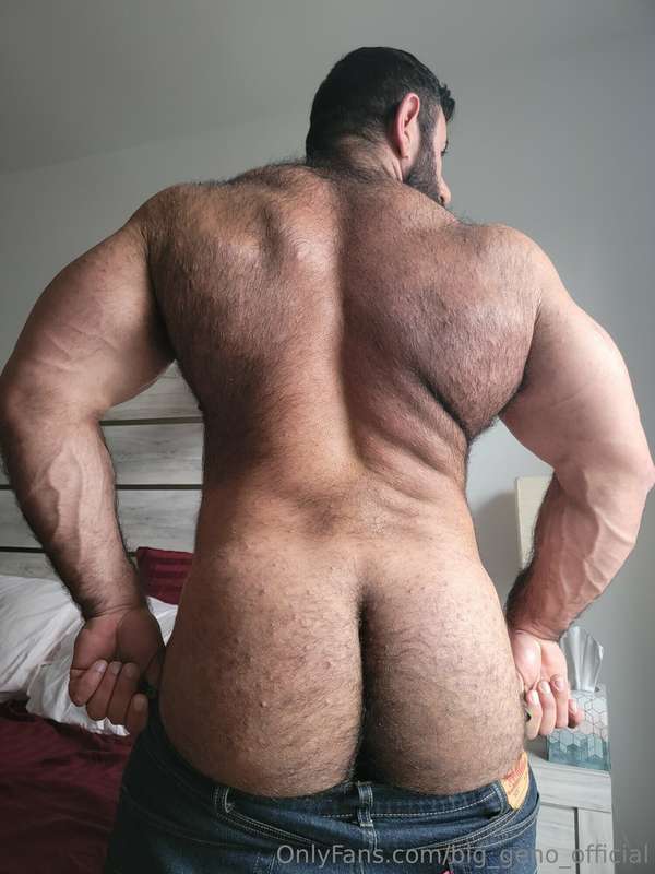 What would you do if I sat on your face with this hairy musc..