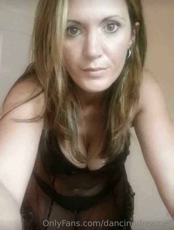 40% off videos Until 12 midnight (gotta give OF 20%) DM IF U..