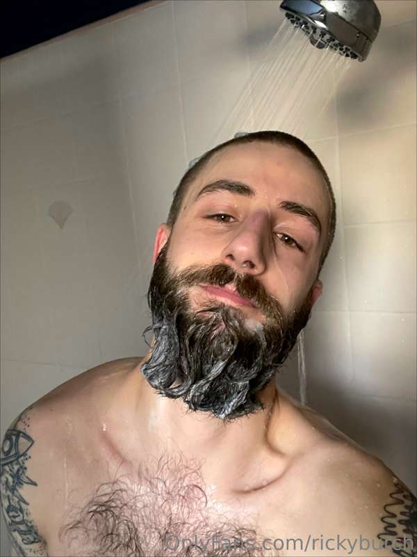 The cleanest dirty little fucker you’ve ever seen 🧼🫧