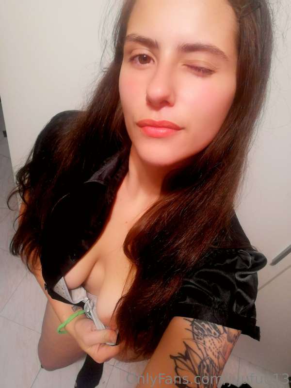 E estado algo ocupada estos días 🥵
Pero ya estoy aquí para v..