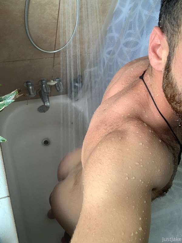 Quick rinse off b4 the daddies get here