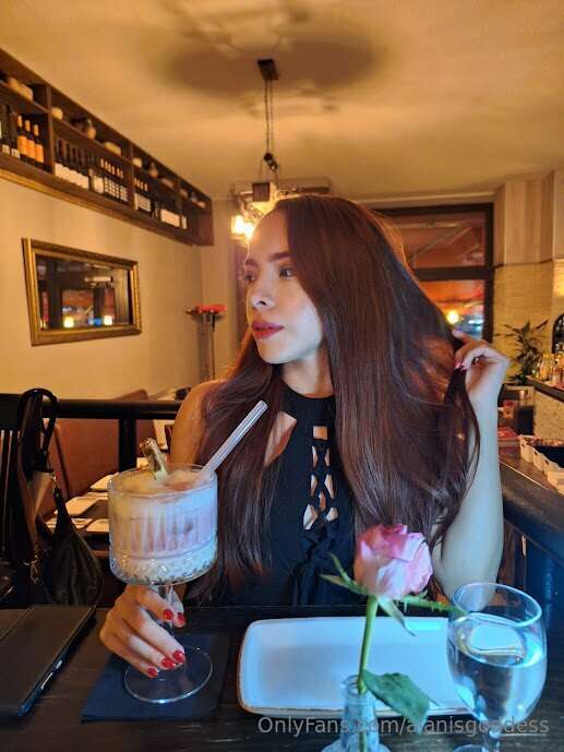 Findom Friday is your chance to spend that hard earned money..