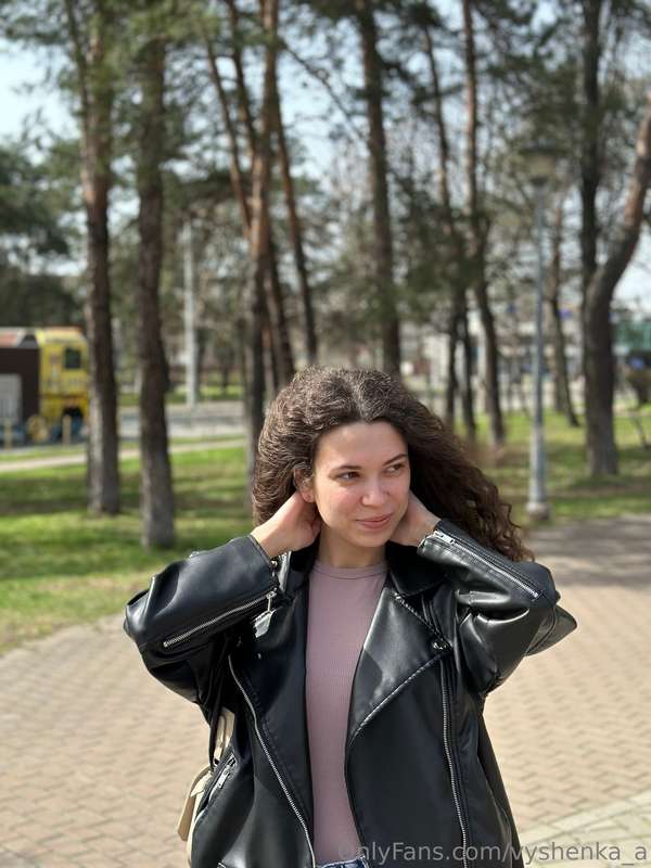 Smile back at me😊