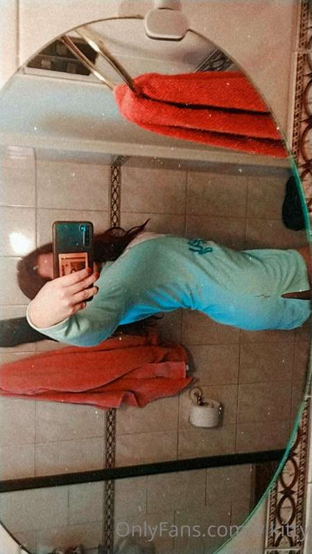 vikitty image #0