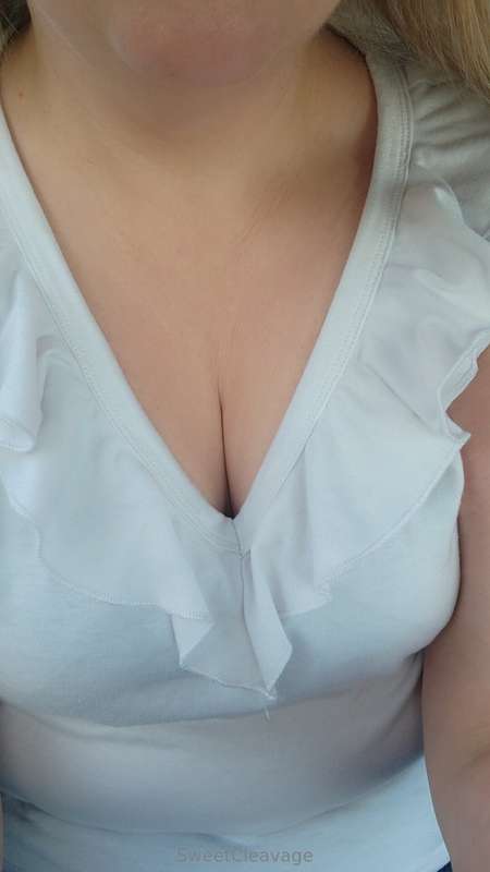 sweetcleavage81