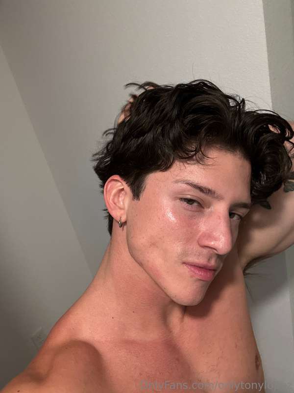 Lmk if my monster cock would fit in all your holes. Need som..