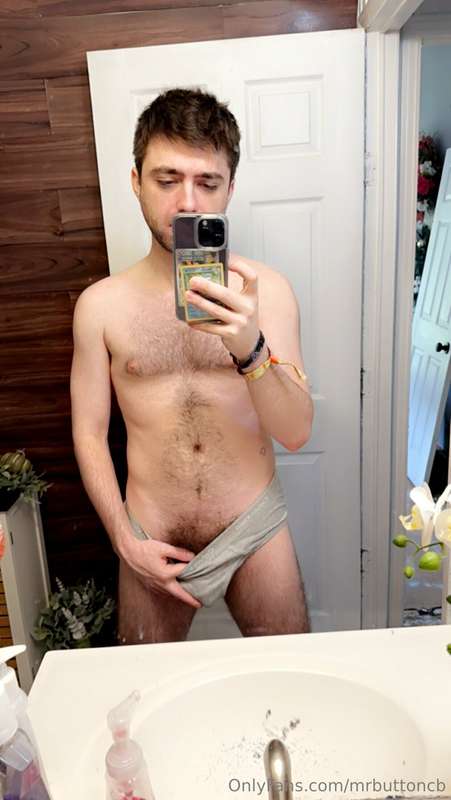 mrbuttoncb image #0