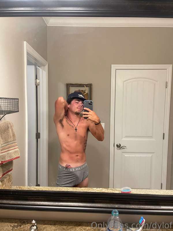 RATE ME 1-10, am I enough to be your daddy? 🥵😏