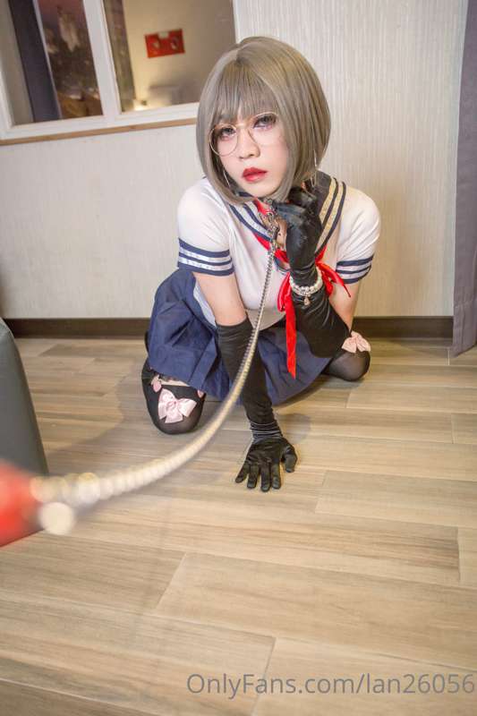 水手服狗狗  愛心絲襪