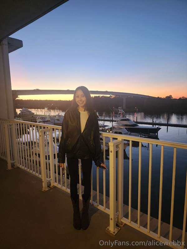 alicewebbx