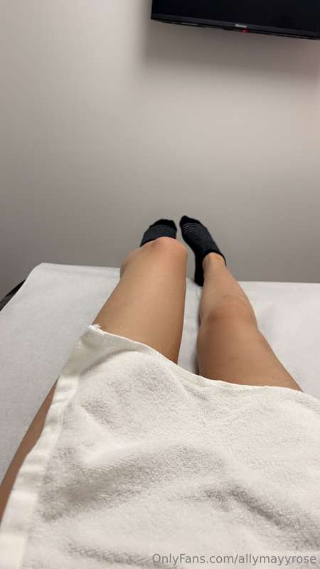 Need a hot and soothing massage right now 🥺