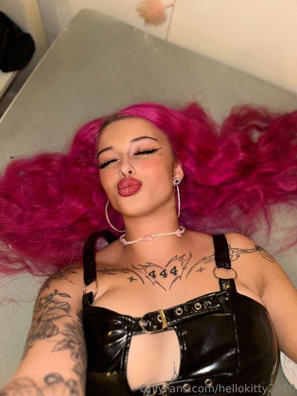 hellokitty2410